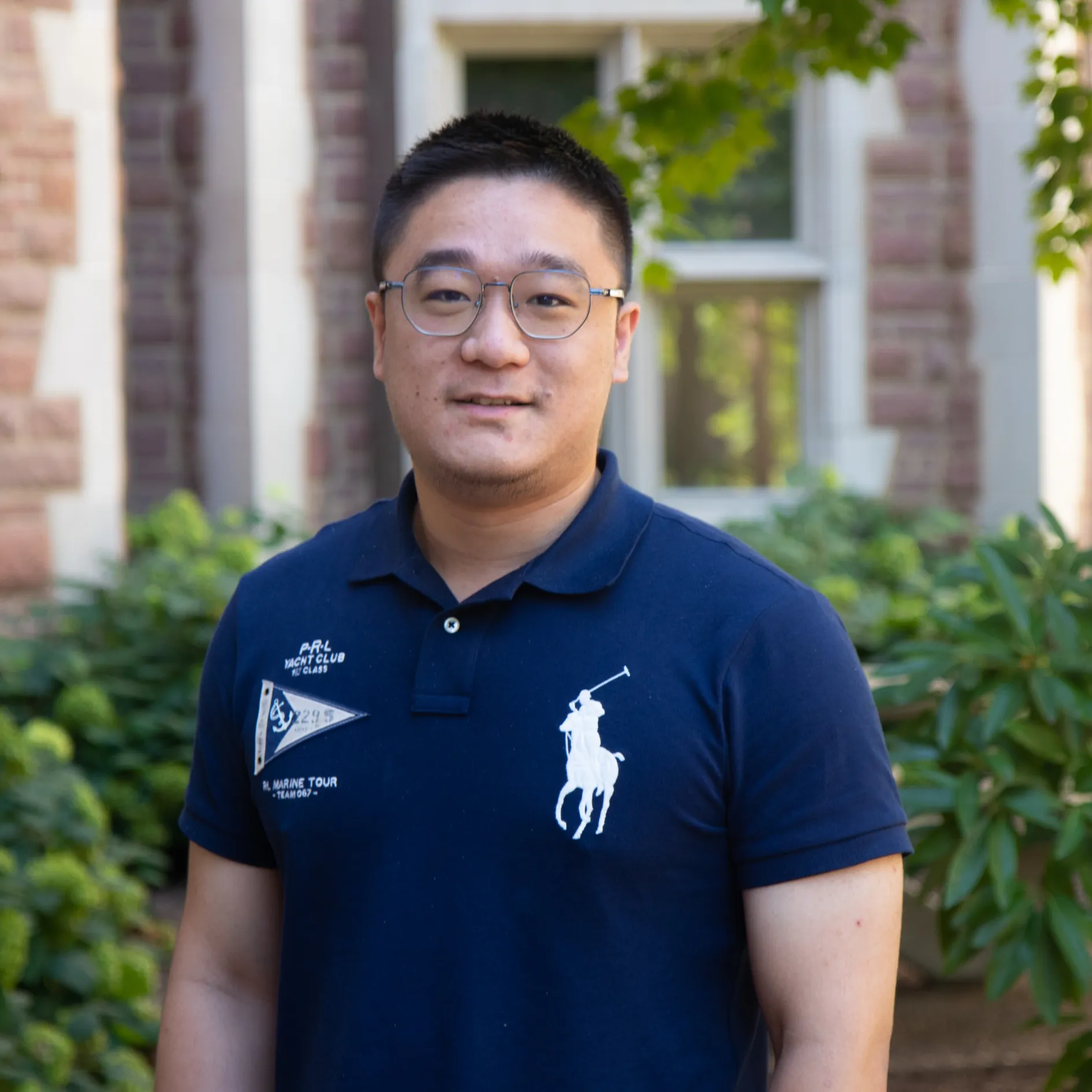 Yiqin 	 Zhu	
